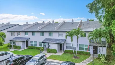 4271 Coral Springs Dr #5C, Coral Springs, FL 33065