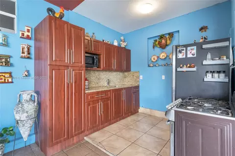 5890 Palm Ave, Hialeah, FL 33012 photo 12