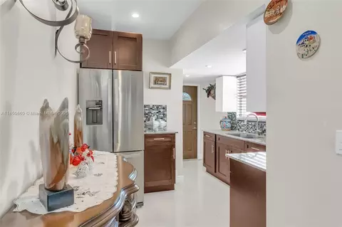 5890 Palm Ave, Hialeah, FL 33012 photo 17