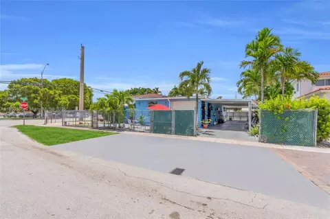 5890 Palm Ave, Hialeah, FL 33012 photo 6