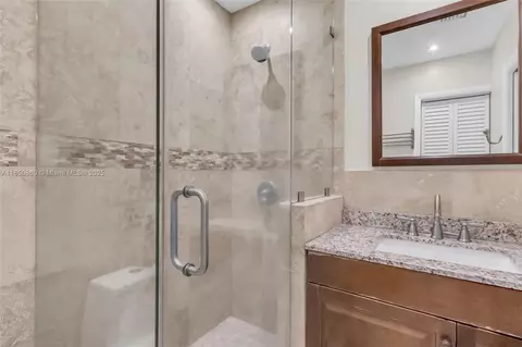5890 Palm Ave, Hialeah, FL 33012 photo 21