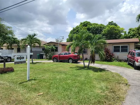 7325 NW 3rd St, Miami, FL 33126