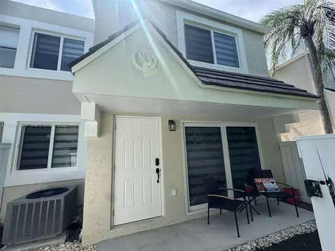 4520 SW 68th Ct Cir #30-5, Miami, FL 33155