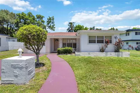 1545 NE 158th St, North Miami Beach, FL 33162