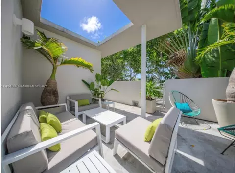 619 Meridian Ave #2, Miami Beach, FL 33139
