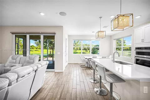 1541 Trailhead Ter, Hollywood, FL 33021