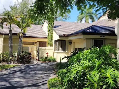309 NW 95th Ave #309, Plantation, FL 33324