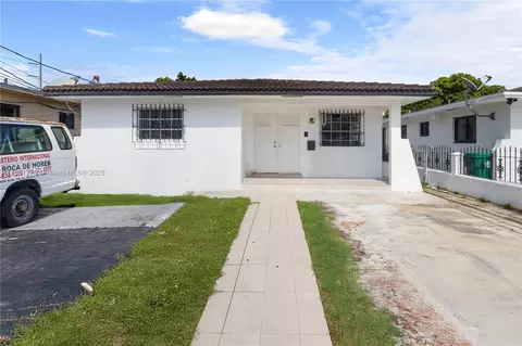 261 NW 59th Ct, Miami, FL 33126