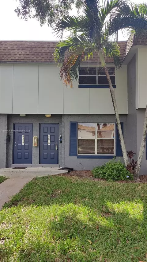4816 NW 9th Dr #4816, Plantation, FL 33317