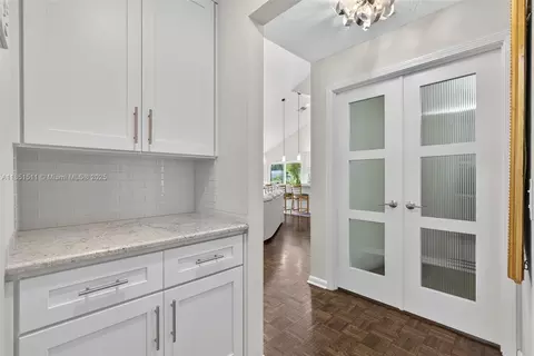 Entry Way - 257 Ridge Rd, Jupiter, FL 33477 photo 3 of 3