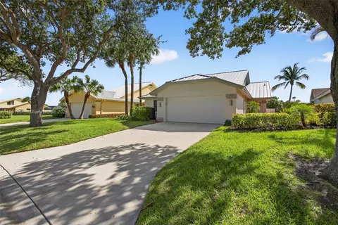 257 Ridge Rd, Jupiter, FL 33477