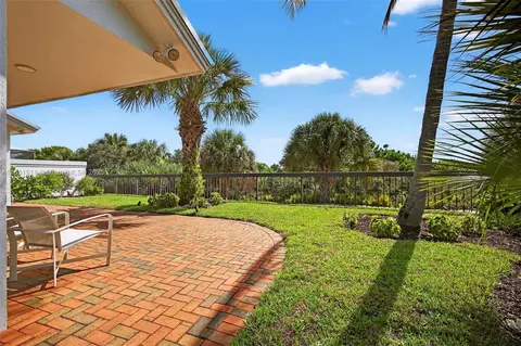 Exterior - 257 Ridge Rd, Jupiter, FL 33477 photo 13 of 21