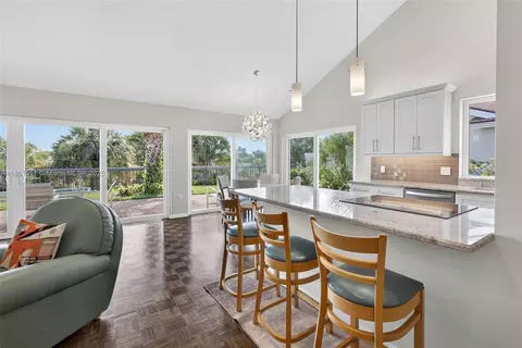 Kitchen - 257 Ridge Rd, Jupiter, FL 33477 photo 7 of 7