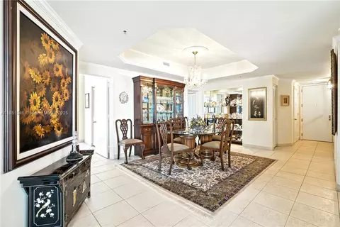 Dining - 808 Brickell Key Dr #1008, Miami, FL 33131 photo 1 of 3