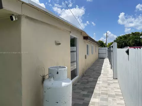 Exterior - 1847 W 2nd Ave, Hialeah, FL 33010 photo 5 of 6