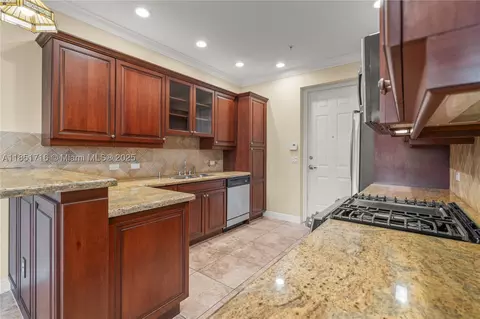 3055 NW 126th Ave #107, Sunrise, FL 33323