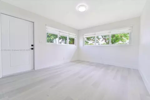 Other - 1026 W 32nd St, Hialeah, FL 33012 photo 4 of 11