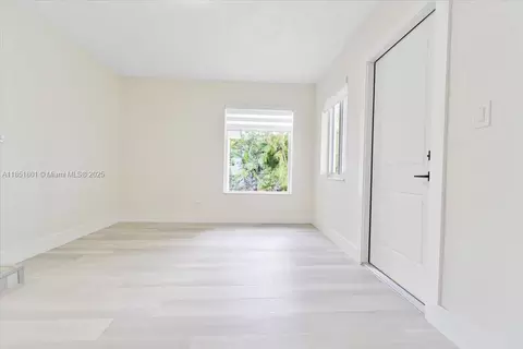 Living - 1026 W 32nd St, Hialeah, FL 33012 photo 1 of 3