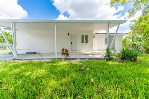 Other - 1026 W 32nd St, Hialeah, FL 33012 photo 9 of 11