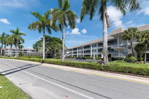 581 Blue Heron Dr #301-B, Hallandale Beach, FL 33009