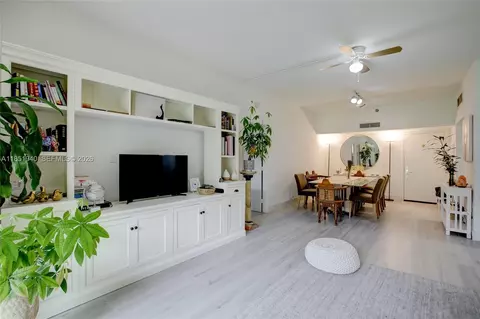 3300 NE 191st St #114, Aventura, FL 33180