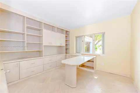 Other - 330 Pacific Rd, Key Biscayne, FL 33149 photo 4 of 9