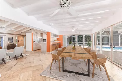 Dining - 330 Pacific Rd, Key Biscayne, FL 33149 photo 1 of 2