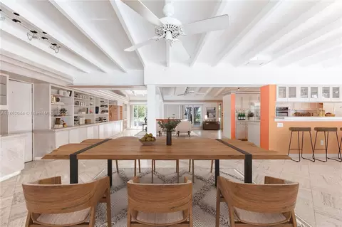 Dining - 330 Pacific Rd, Key Biscayne, FL 33149 photo 2 of 2