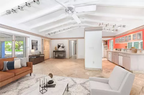 Living - 330 Pacific Rd, Key Biscayne, FL 33149 photo 5 of 14