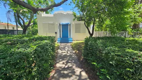 1954 Dewey St, Hollywood, FL 33020