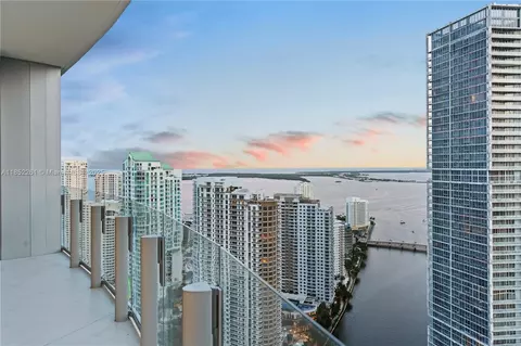 300 Biscayne Blvd Way #4007, Miami, FL 33130