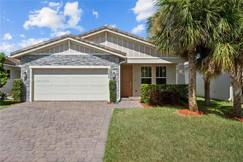 4256 Marina Way, Lighthouse Point, FL 33064