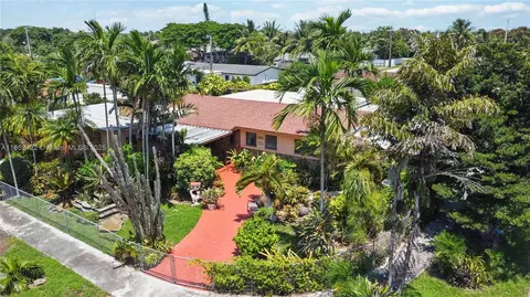 10255 SW 46th St, Miami, FL 33165