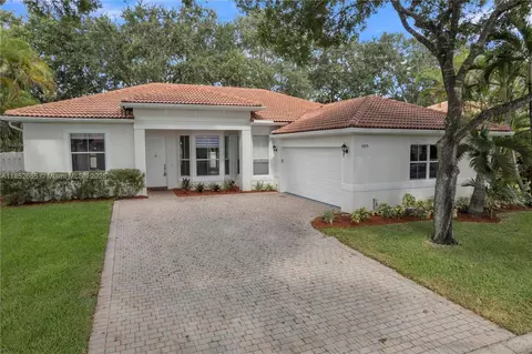 5355 SW 34th Way, Fort Lauderdale, FL 33312