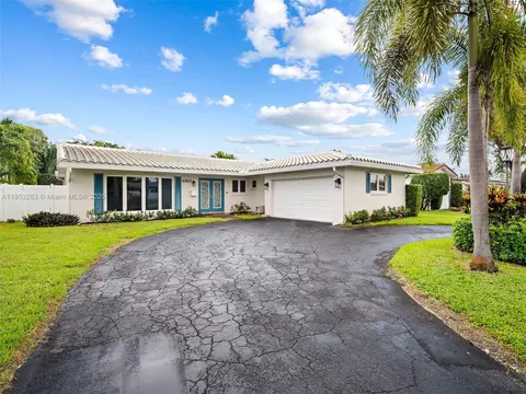 4901 Hayes St, Hollywood, FL 33021