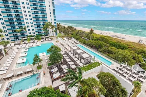 2301 Collins Ave #811, Miami Beach, FL 33139