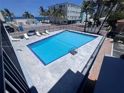 322 Harding St #B206, Hollywood, FL 33019