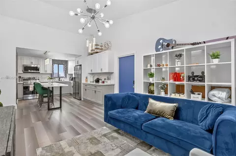 50 SE 12th St #218, Boca Raton, FL 33432