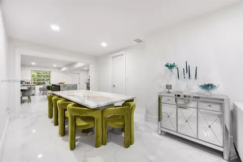 528 Sevilla Ave, Coral Gables, FL 33134