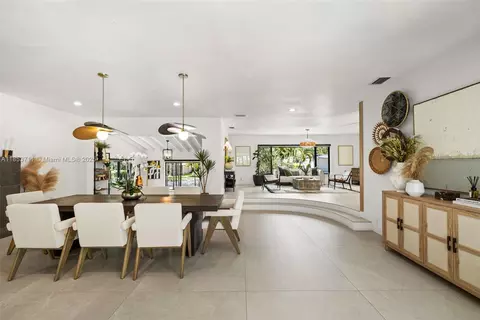 Dining - 251 E Shore Dr E, Miami, FL 33133 photo 4 of 6