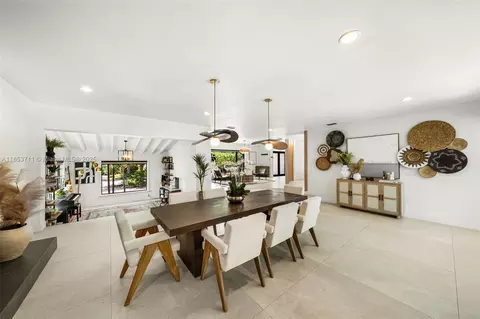 Dining - 251 E Shore Dr E, Miami, FL 33133 photo 5 of 6