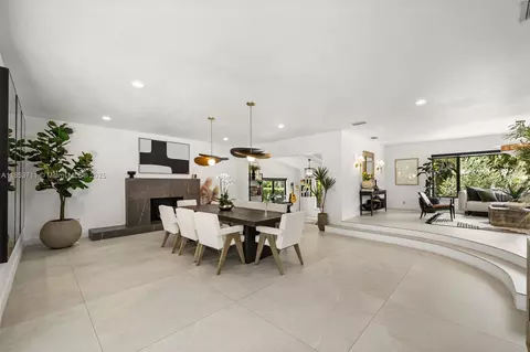 Dining - 251 E Shore Dr E, Miami, FL 33133 photo 3 of 6