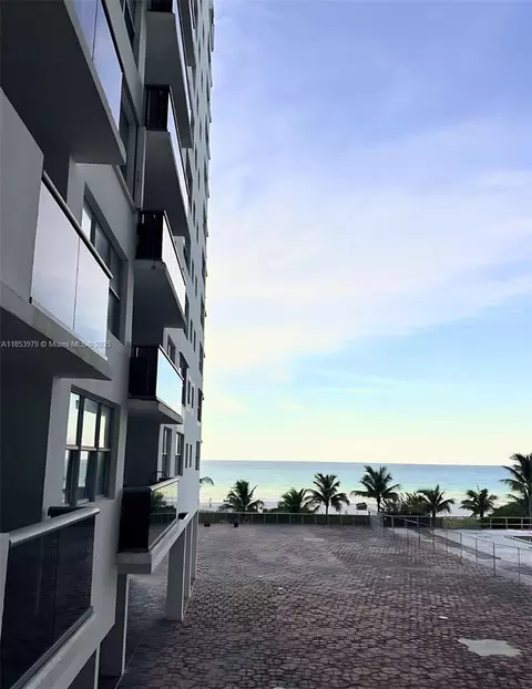 6039 Collins Ave #414, Miami Beach, FL 33140