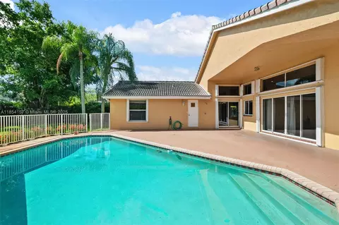 Other - 4635 NW 99th Ln, Coral Springs, FL 33076 photo 5 of 11