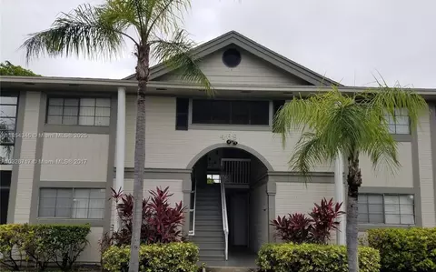 469 NE 207th Ln #207, Miami, FL 33179