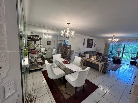 12550 SW 15th St #303E, Pembroke Pines, FL 33027
