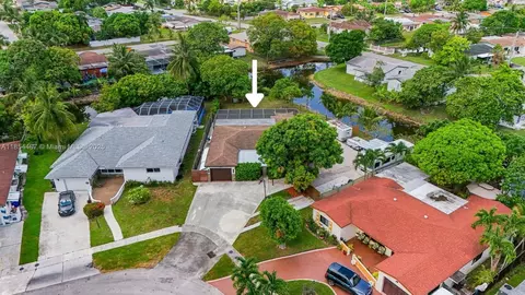 4301 NW 45th Ave, Lauderdale Lakes, FL 33319