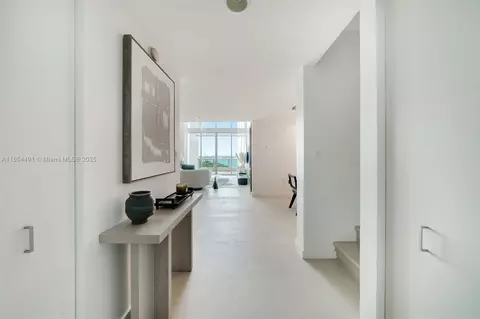 900 Biscayne Blvd #905, Miami, FL 33132