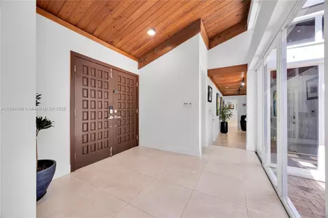 5941 SW 88th St, Miami, FL 33156