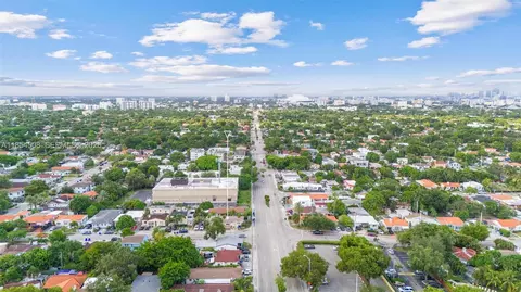1701 SW 21st St, Miami, FL 33145